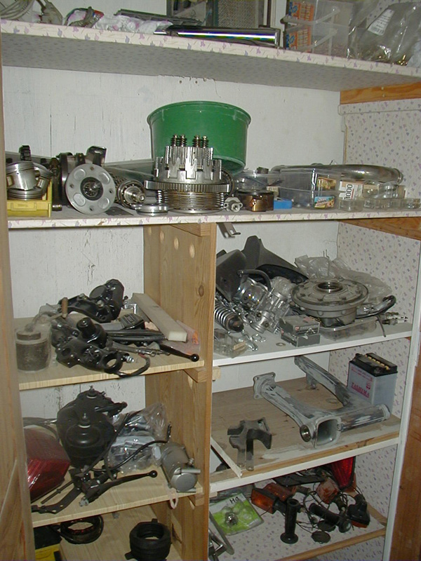 XJ900-JLP